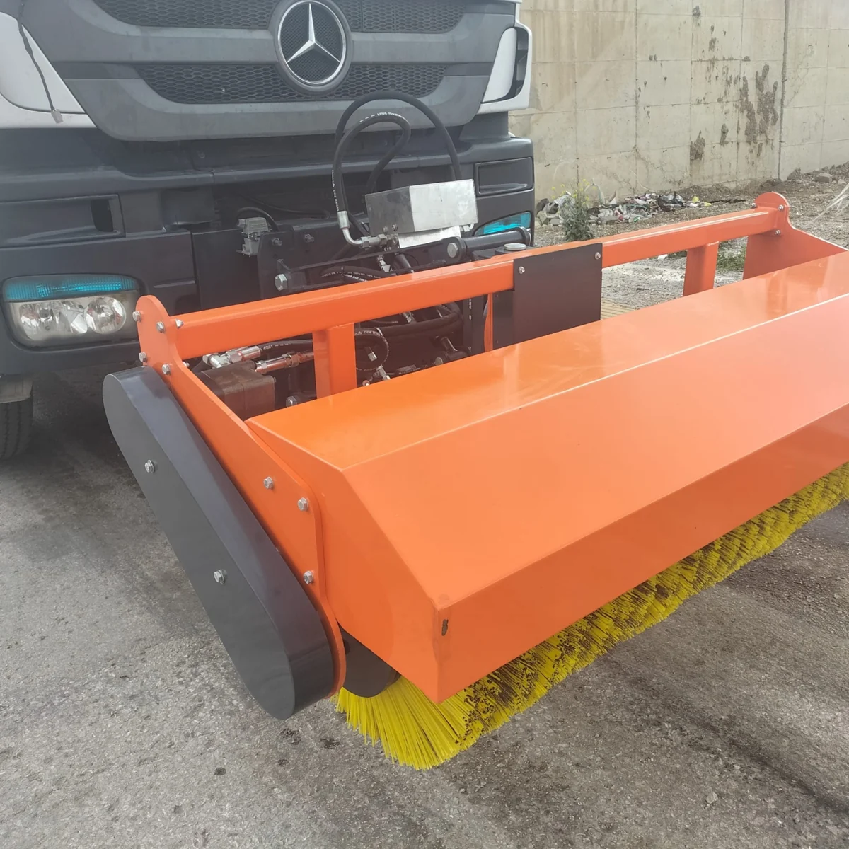 Front-Mounted Road Sweeper product image